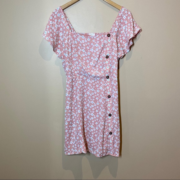 Sienna Sky Dresses & Skirts - Sienna Sky Floral Flutter Sleeve Dress